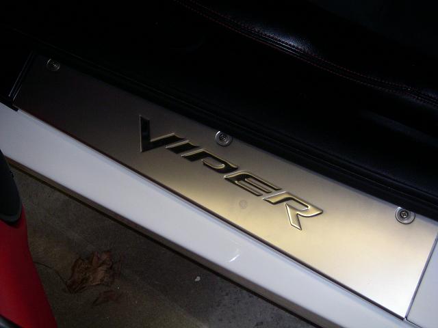 Stainless \"Viper\" Side Sill Kick Plates